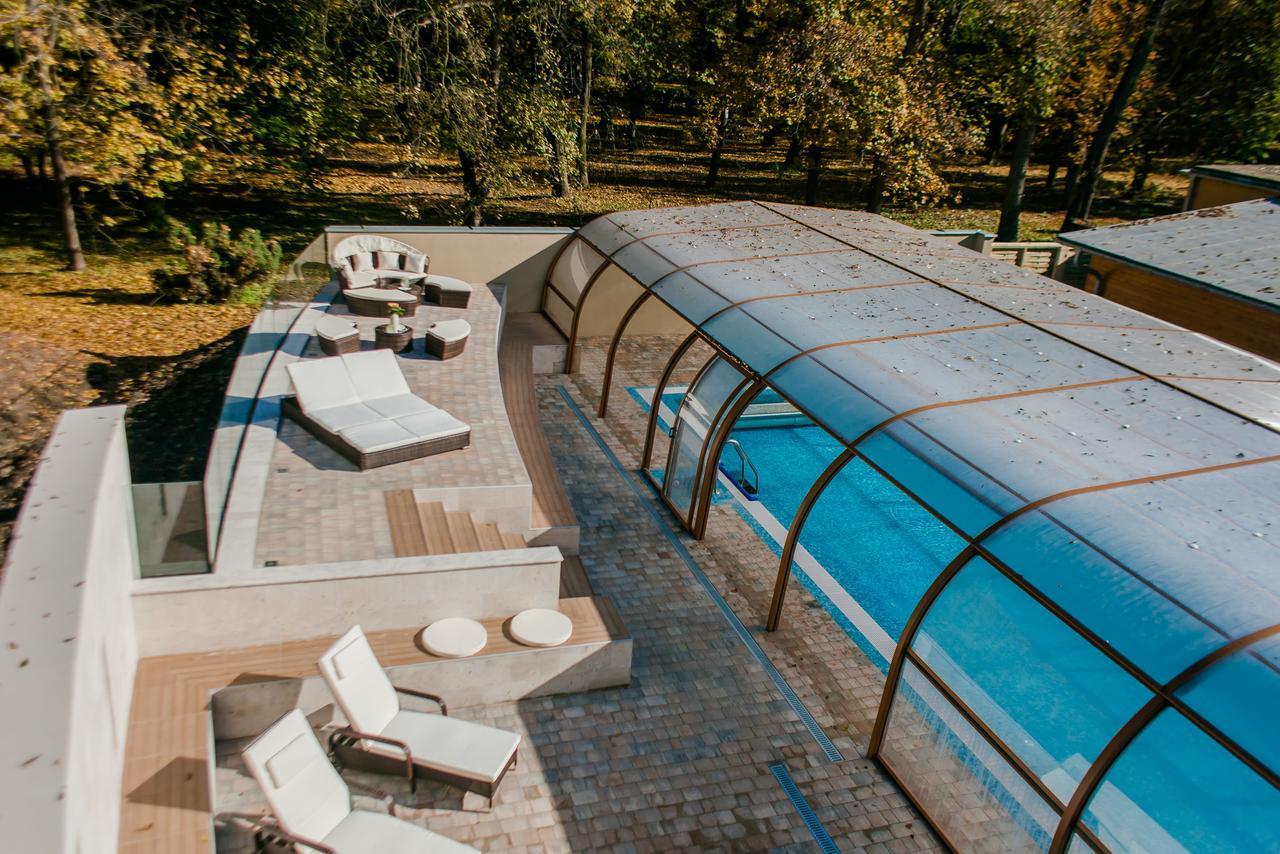 Csitár Fonix Wellness Resort מראה חיצוני תמונה